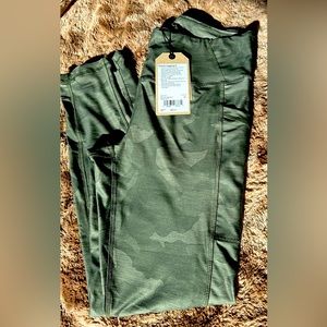 PrAna leggings ~ NEW WITH TAGS!     Women’s M ~ Camo